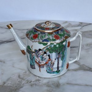 19th Century Canton Teapot Richly Ornamented M4029