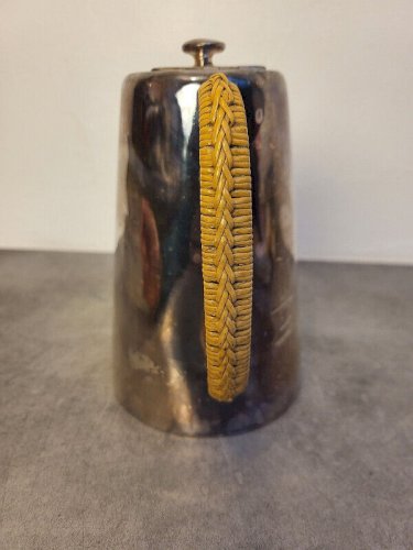 THEIERE EN METAL ARGENTE ET TRESSAGE DE CANNAGE DE LA MARQUE HJ LINTON PARIS
