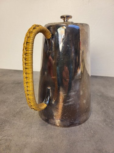 THEIERE EN METAL ARGENTE ET TRESSAGE DE CANNAGE DE LA MARQUE HJ LINTON PARIS