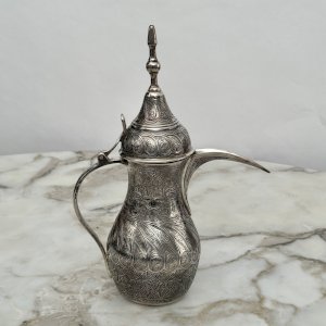 Silver metal teapot finely engraved, Oriental work, early 20th century, M4030.