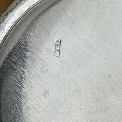 Théière en métal argenté finement gravé travail oriental début XXe M4030