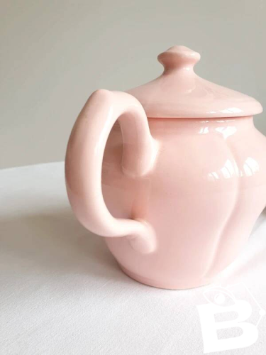 Théière en porcelaine Longchamp vintage