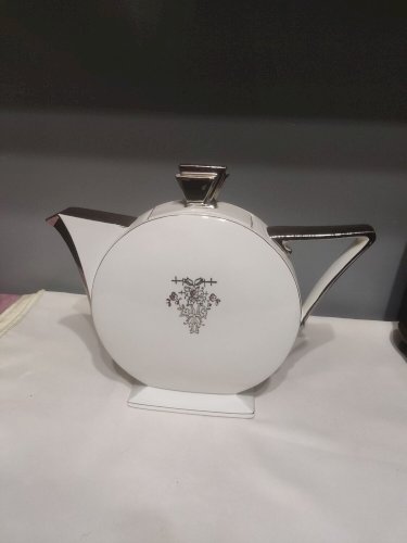 Théière en porcelaine Victoria tchèque art déco