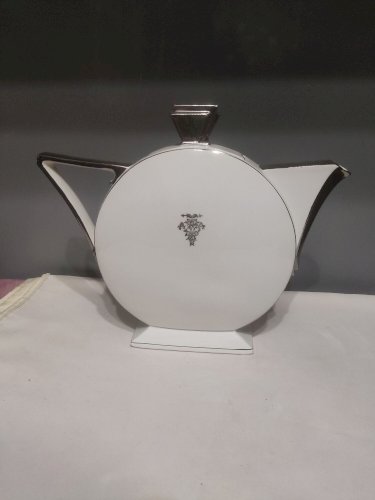 Théière en porcelaine Victoria tchèque art déco