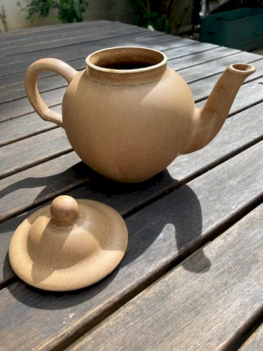 Théière en vieux grès mat