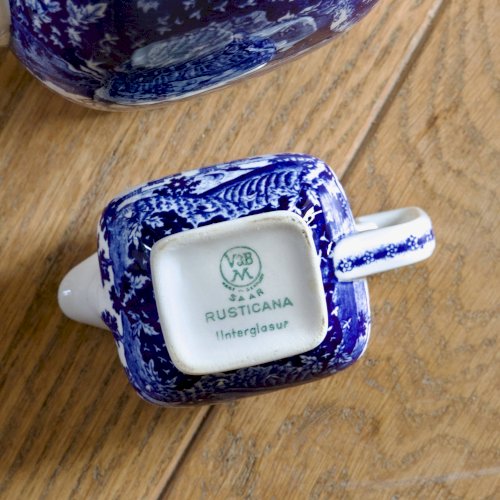 Théière et crémier de 1913 Villeroy & Boch Rusticana