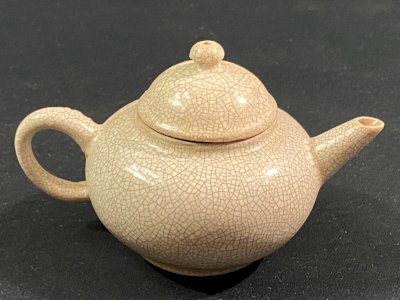 Théière miniature en grès à glaçure craquelée Kan-Nyu Japon Showa