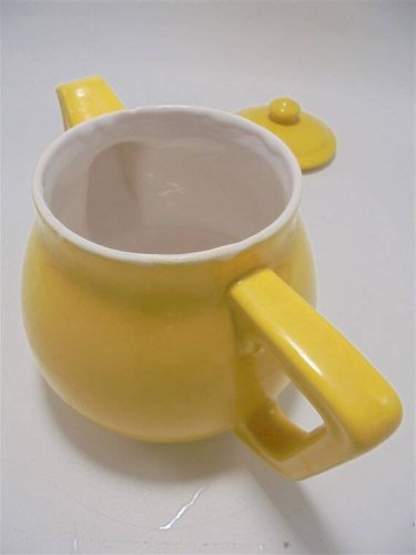 Théière vintage jaune