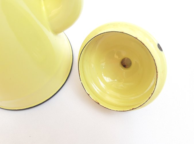 Théière vintage tôle émaillée jaune