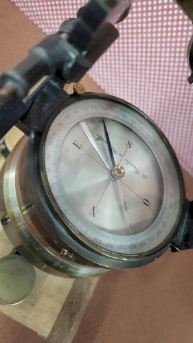 THEODOLITE GONIOMETRE EN LAITON BOUSSOLE A SANTI A MARSEILLE