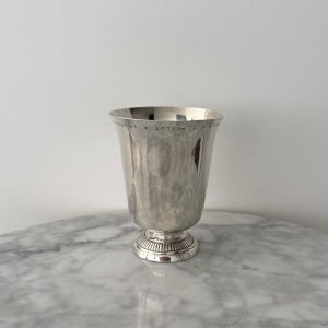 Timbale en argent XVIIIe poinçon fermiers généraux pied godronné M3952
