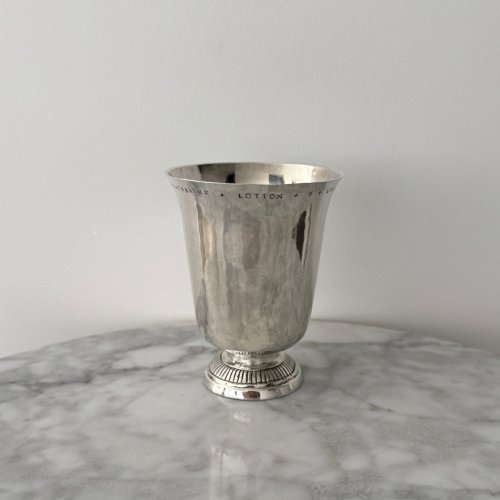 Timbale en argent XVIIIe poinçon fermiers généraux pied godronné M3952