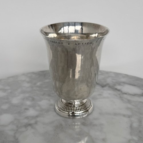 Timbale en argent XVIIIe poinçon fermiers généraux pied godronné M3952