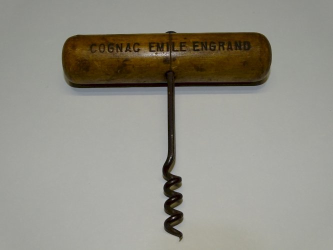 -TIRE BOUCHON COGNAC EMILE ENGRAND MANCHE BOIS  COLLECTION VITRINE BISTROT   D