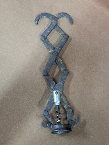 TIRE BOUCHON EN METAL ANCIEN