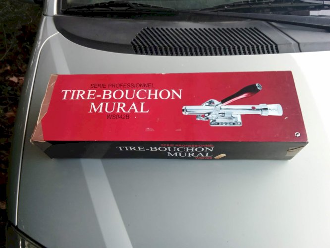 Tire-bouchon professionnel