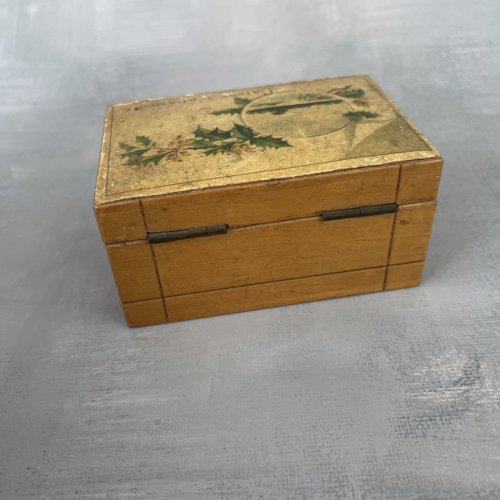 Tirelire ancienne en bois Caisse d'Epargne boite à système caché secret