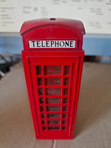 tirelire cabine telephone en metal . London