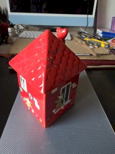 Ceramic piggy bank by John LEWIS. H 17 CM