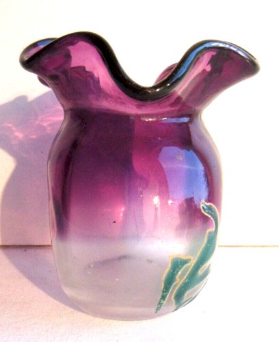 Tout petit Vase bourse Art Nouveau verre violet émaillé LEGRAS: Pavots