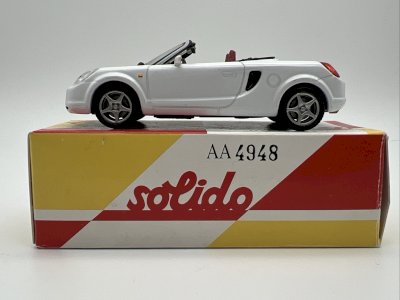 Toyota MR2 Convertible (2000) 1/43 Solido