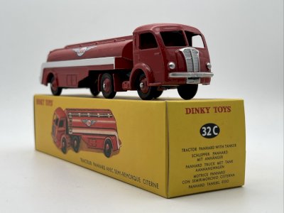 Panhard Esso 32C Tractor 1/43 Dinky Toys Atlas