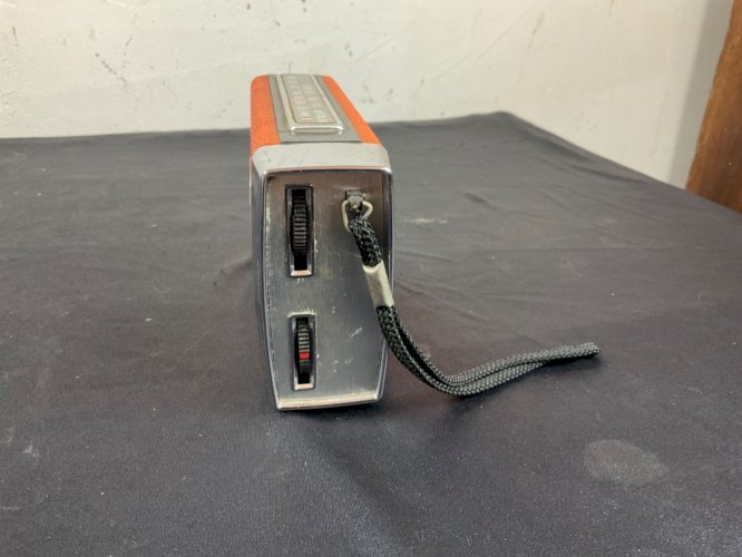 Transistor radio Optalix  vintage 70 Orange