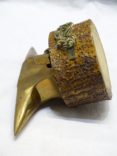 -TRAVAIL DE MAITRISE SUPERBE ENCLUME MINIATURE BRONZE FRISE DIVERS OUTILS    D