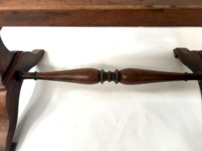 Travailleuse d'époque Directoire en noyer massif XIX siècle