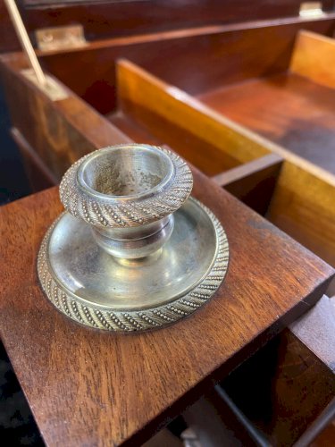 Travailleuse écritoire XIXe acajou époque Louis-Philippe avec bougeoir & encrier