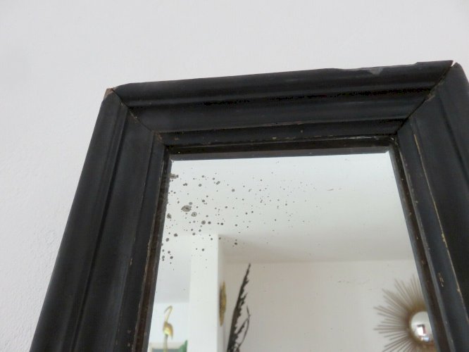 TRES ANCIEN MIROIR MURAL NAPOLEON III EN BOIS NOIRCI XIX EME