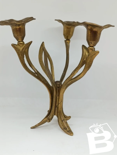 tres beau bougeoir fleur triple en laiton en bon etat