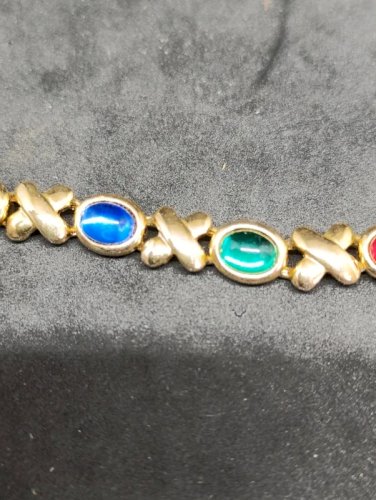 tres beau collier annee 50-60 en metal doré et cabochon de couleur en bon etat