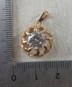 Très beau pendentif, en plaqué or