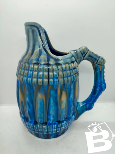 tres beau pichet ancien en gres flammé signé Metenier en bon etat