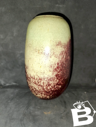 tres beau vase dans le gout de henning Nilsson en bon etat