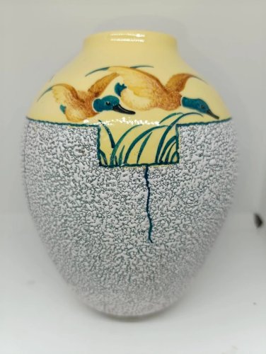 tres beau Vase signé G.Ferry F.A.C Marseille en bon etat