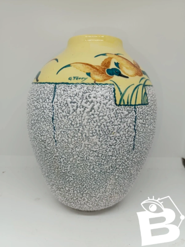 tres beau Vase signé G.Ferry F.A.C Marseille en bon etat