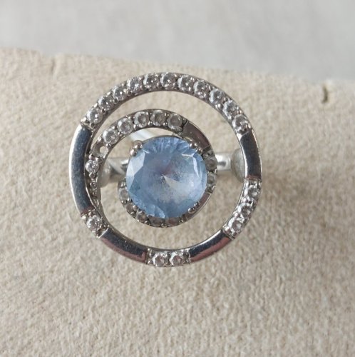 Très belle bague, aigue marine et zircon, en argent massif