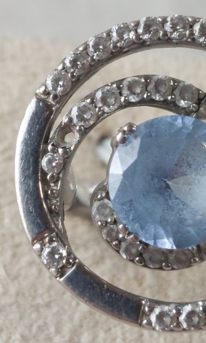 Très belle bague, aigue marine et zircon, en argent massif
