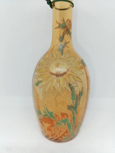 tres belle bouteille montjoye? legras? à decor floral emaillée en bon etat