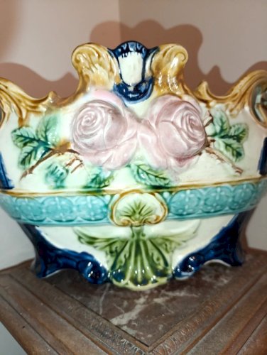 Très belle grande jardinière ancienne onnaing en.barbotine en bon état