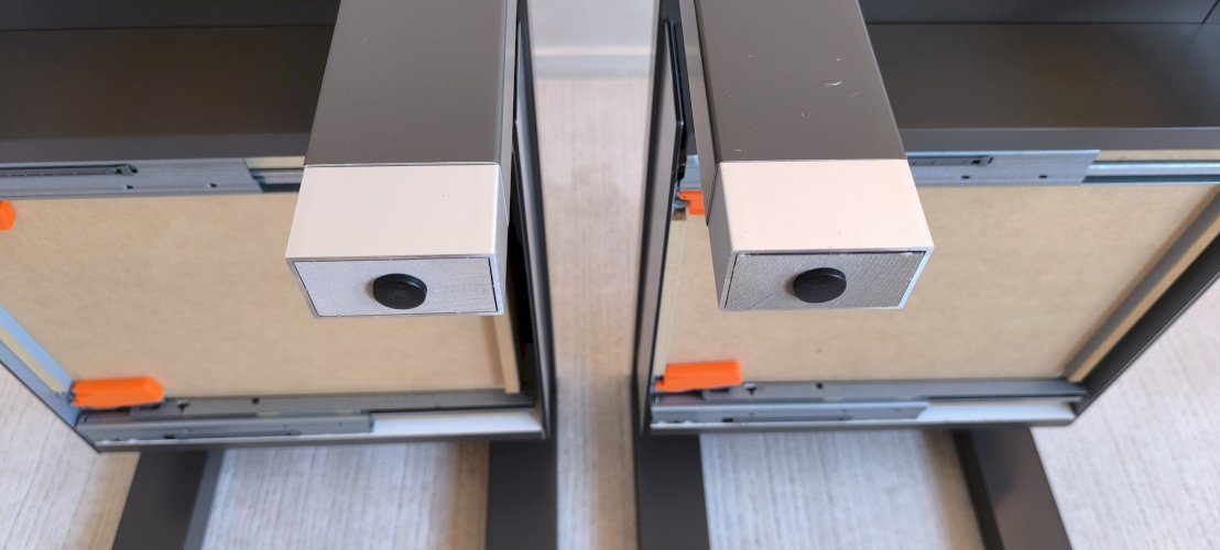 ? Très belles tables de chevets LUMEO by Ligne Roset design Peter Maly ?