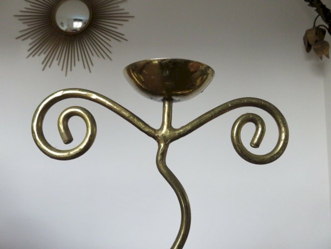 TRES GRAND BOUGEOIR MODERNISTE  SPIRALE  EN METAL DORE ANNEES 70 VINTAGE