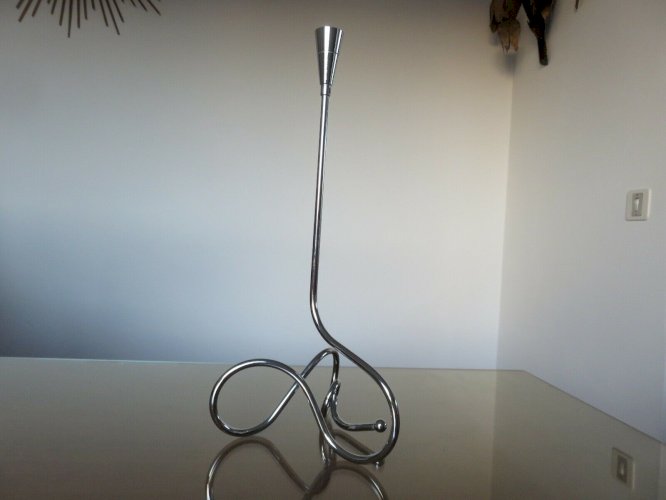 TRES GRAND BOUGEOIR SCANDINAVE EN METAL CHROME ANNEES 70 VINTAGE