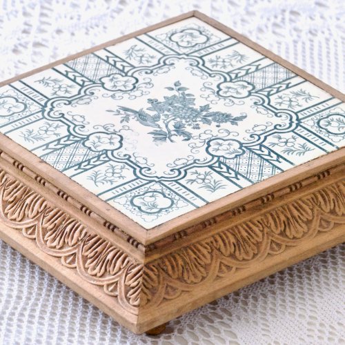 Très grand dessous de plat terre de fer XIXe Le Favori oiseau