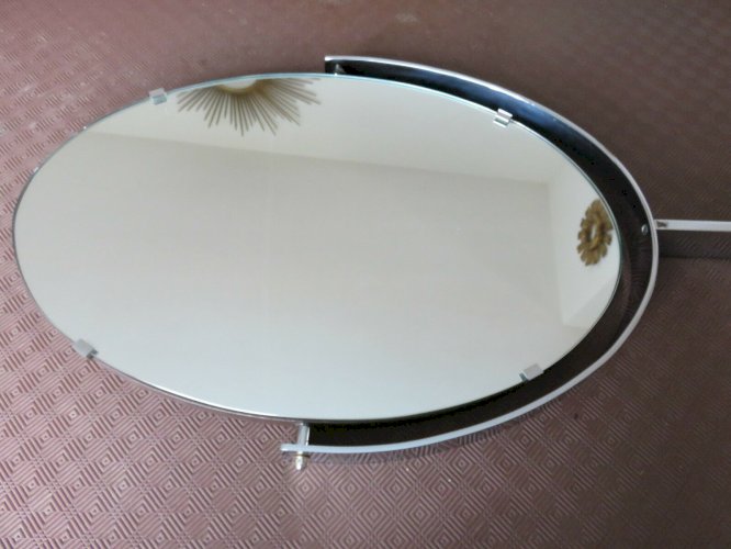 TRES GRAND MIROIR DE TABLE ITALIEN ANNEES 70 METAL CHROME ET CUIR HAUTEUR 82 CM