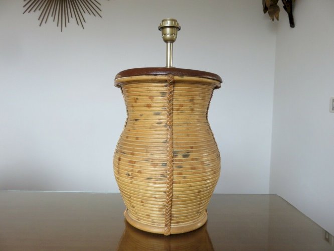 TRES GRAND PIED DE LAMPE EN ROTIN, CUIR ET CORDE XXL ANNEES 60 70 VINTAGE 