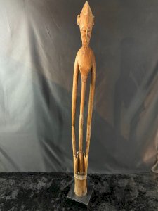 Très grand pilon rituel de cérémonie Sénoufo Côte d'Ivoire Burkina bois de néré