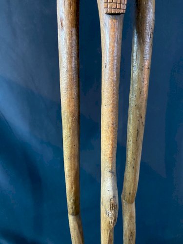 Très grand pilon rituel de cérémonie Sénoufo Côte d'Ivoire Burkina bois de néré